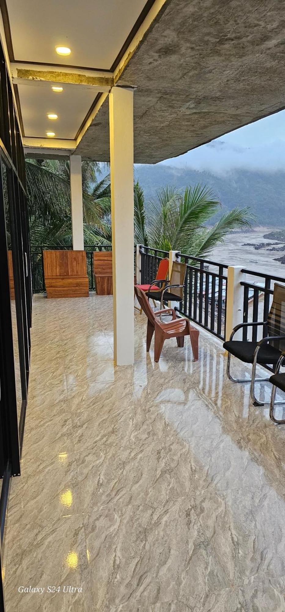 Inn Riverside Hostel Pb Pakbeng Luaran gambar