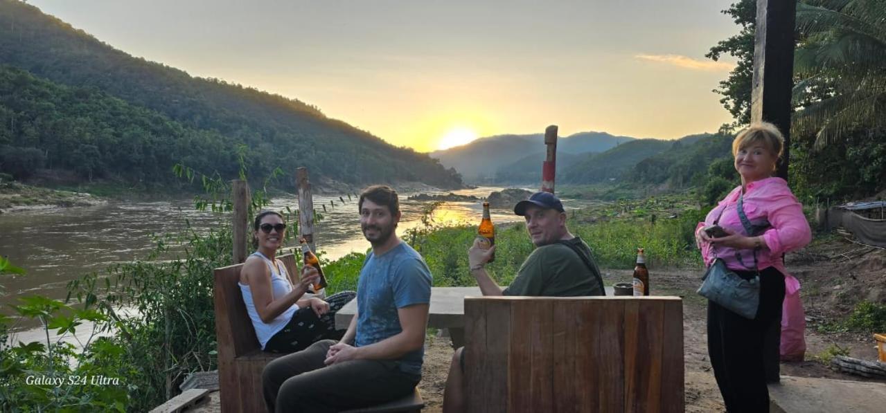 Inn Riverside Hostel Pb Pakbeng Luaran gambar